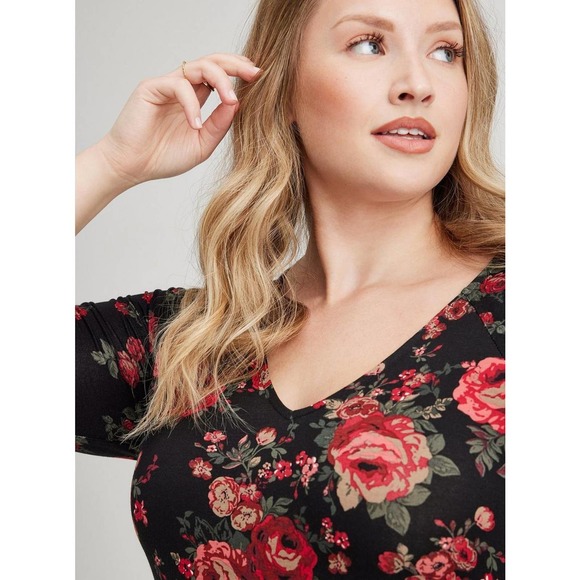 Torrid Floral Mini Super Soft Skater Dress Black Red Plus Size 4 4X H14738 - Picture 5 of 13